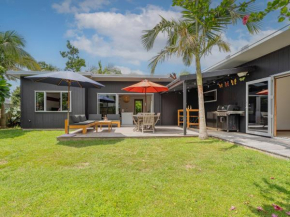 Summer Lane Bliss - Tairua Holiday Home